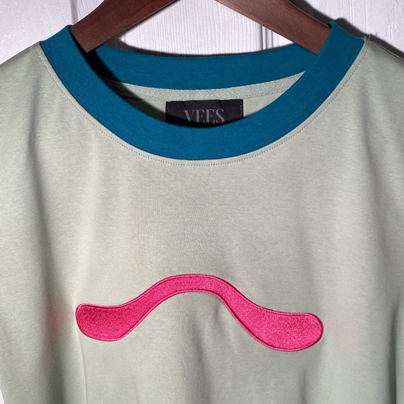 Vees Y2K Crop Top - Picture 3 of 11